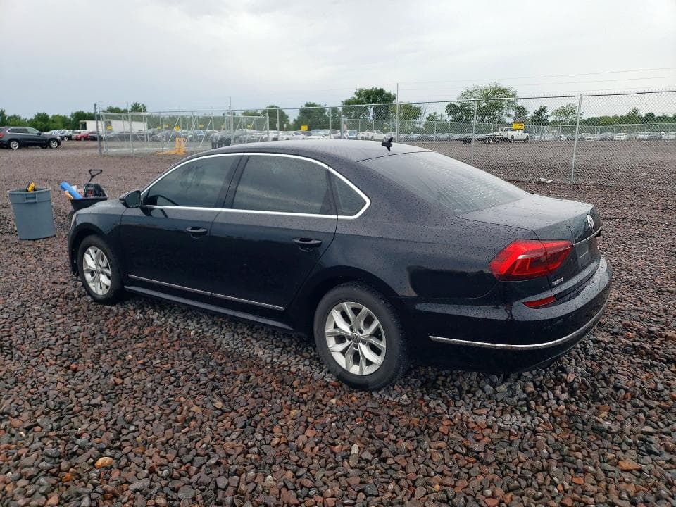 2017 VOLKSWAGEN PASSAT S 2