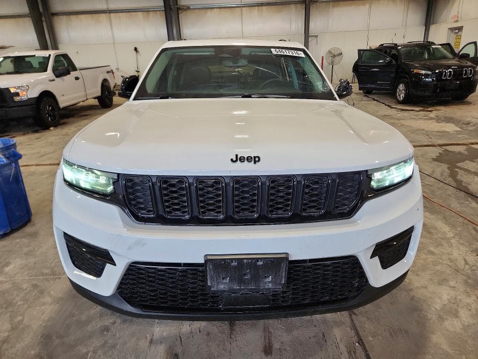 2023 JEEP GRAND CHEROKEE LIMITED 5