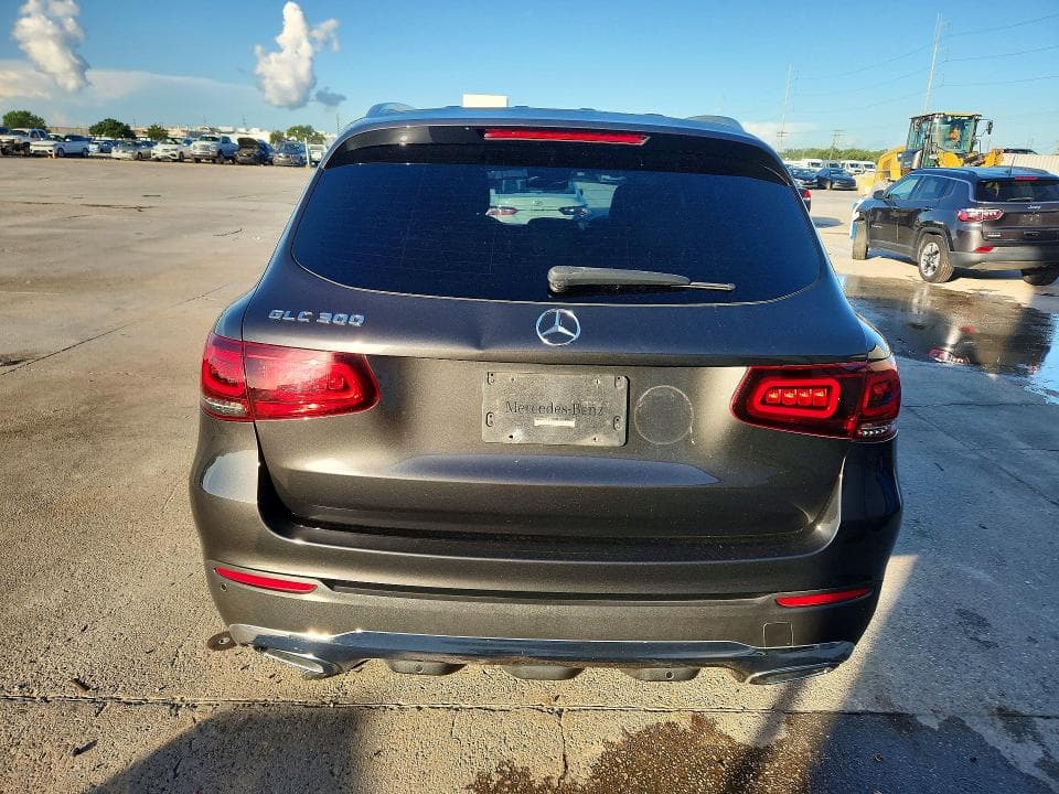 2022 MERCEDES-BENZ GLC 300 6