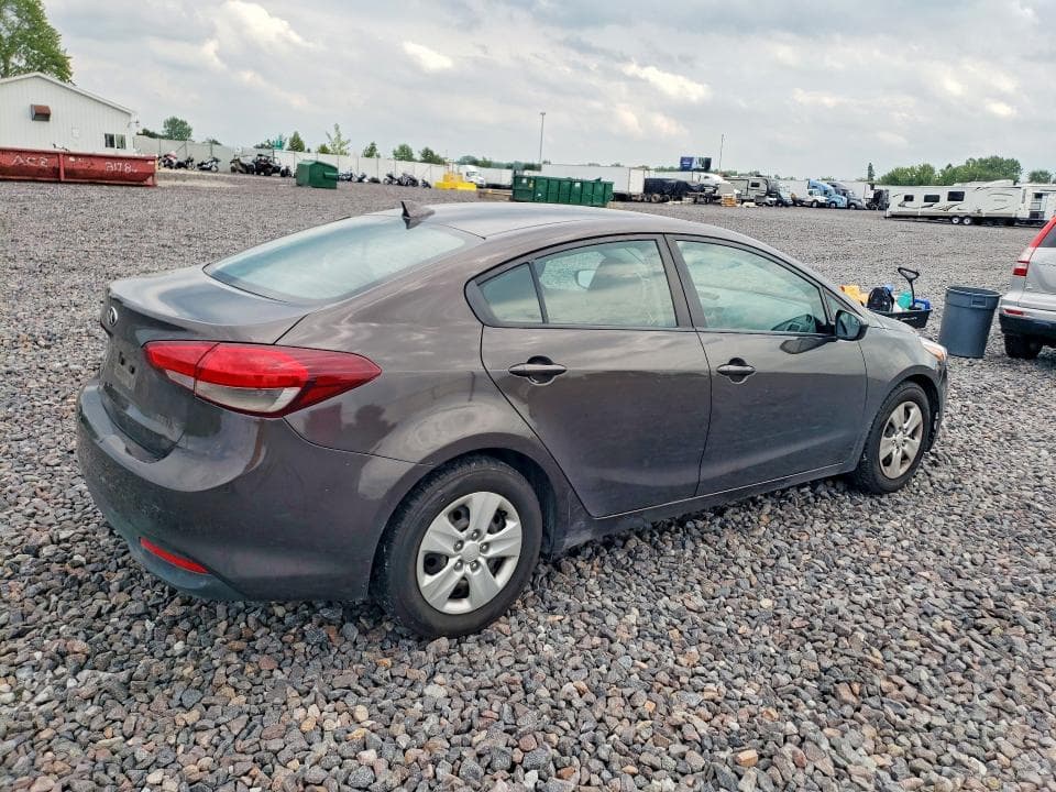 2017 KIA FORTE LX 3