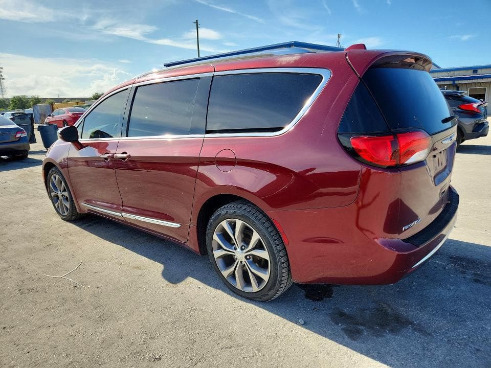 2017 CHRYSLER PACIFICA LIMITED 2
