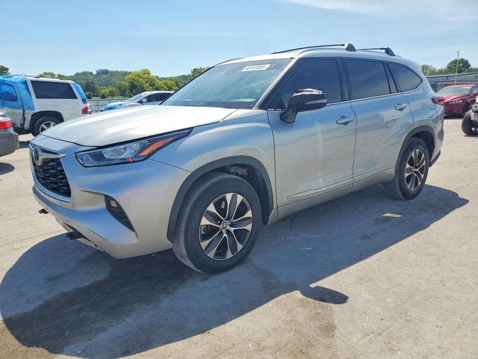 2020 TOYOTA HIGHLANDER XLE