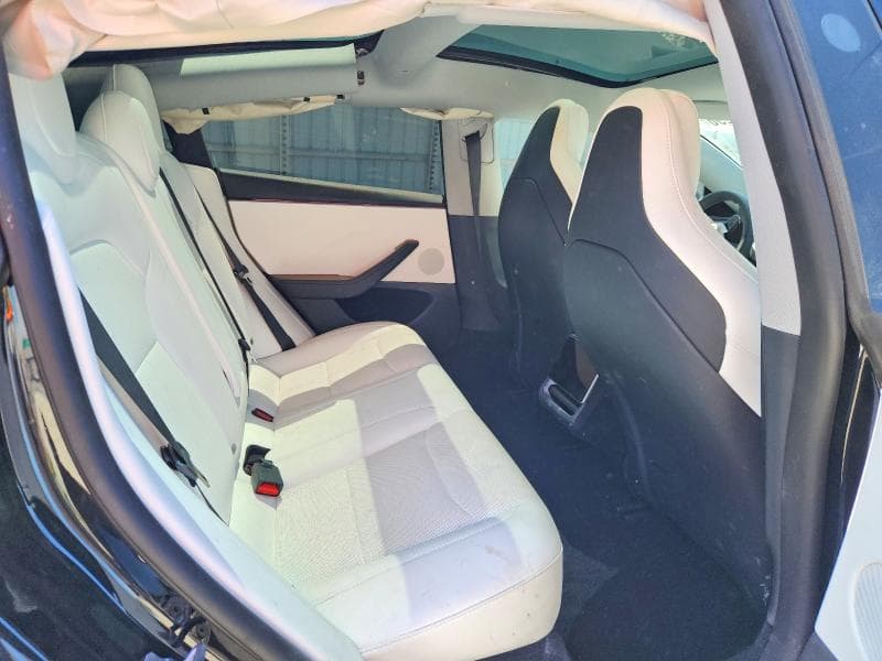 2026 TESLA MODEL 3 10