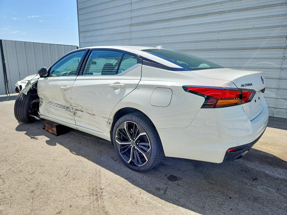2025 NISSAN ALTIMA SR 2