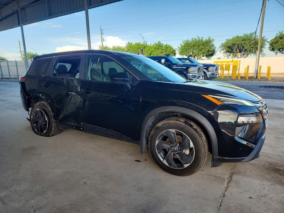 2026 NISSAN ROGUE SV 4