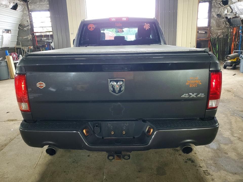 2017 RAM 1500 ST 6