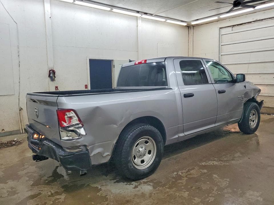 2020 RAM 1500 CLASSIC TRADESMAN 3
