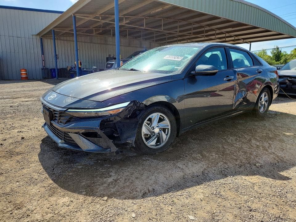 2024 HYUNDAI ELANTRA SE - 1