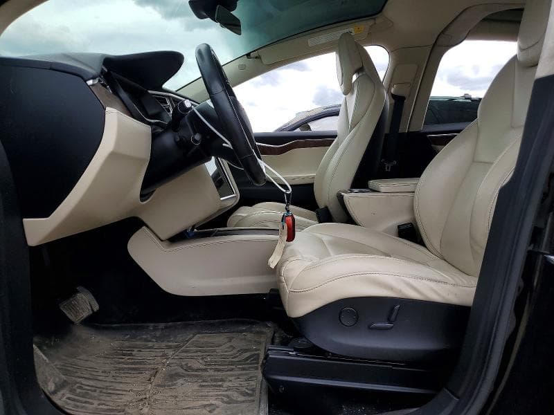 2017 TESLA MODEL X 7
