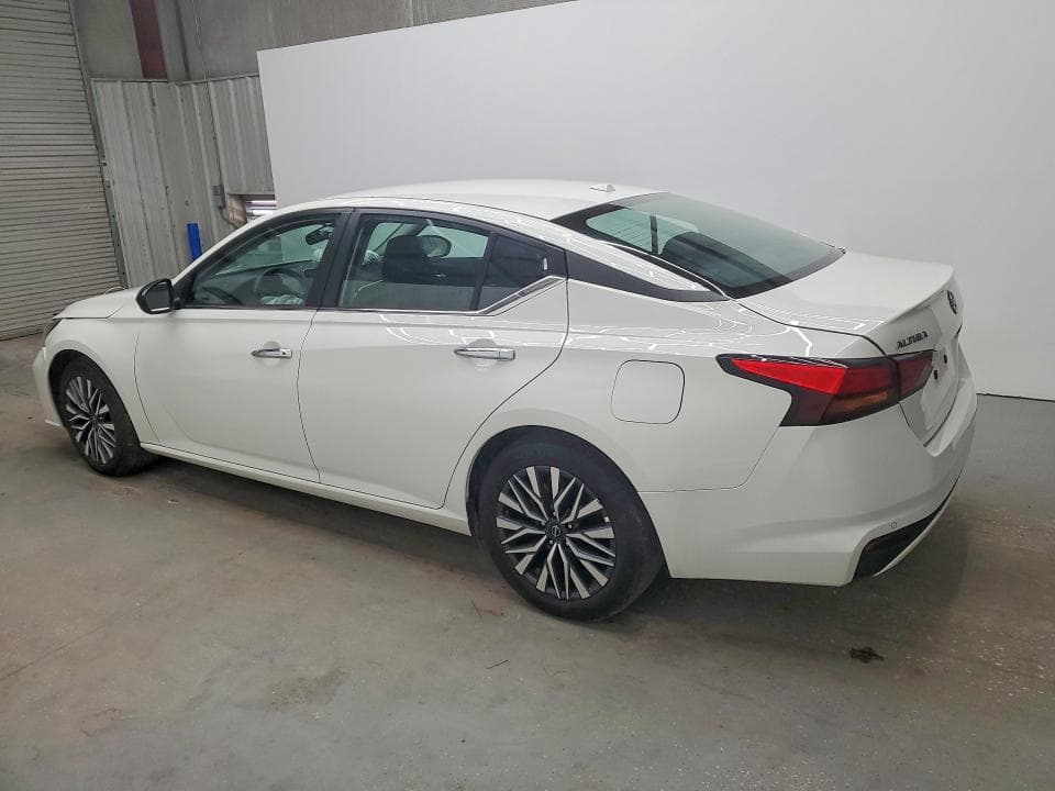 2025 NISSAN ALTIMA SV 2