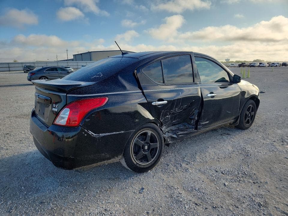 2017 NISSAN VERSA 1.6 S 3