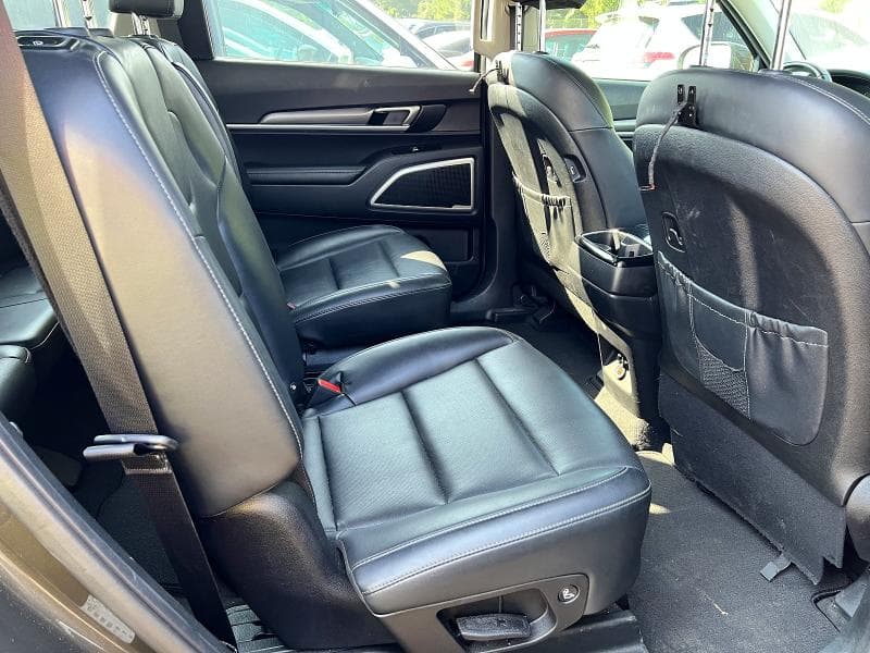 2022 KIA TELLURIDE S 11