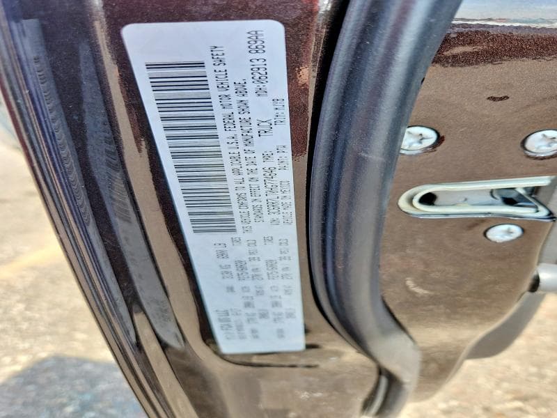 2017 RAM 1500 SLT 12