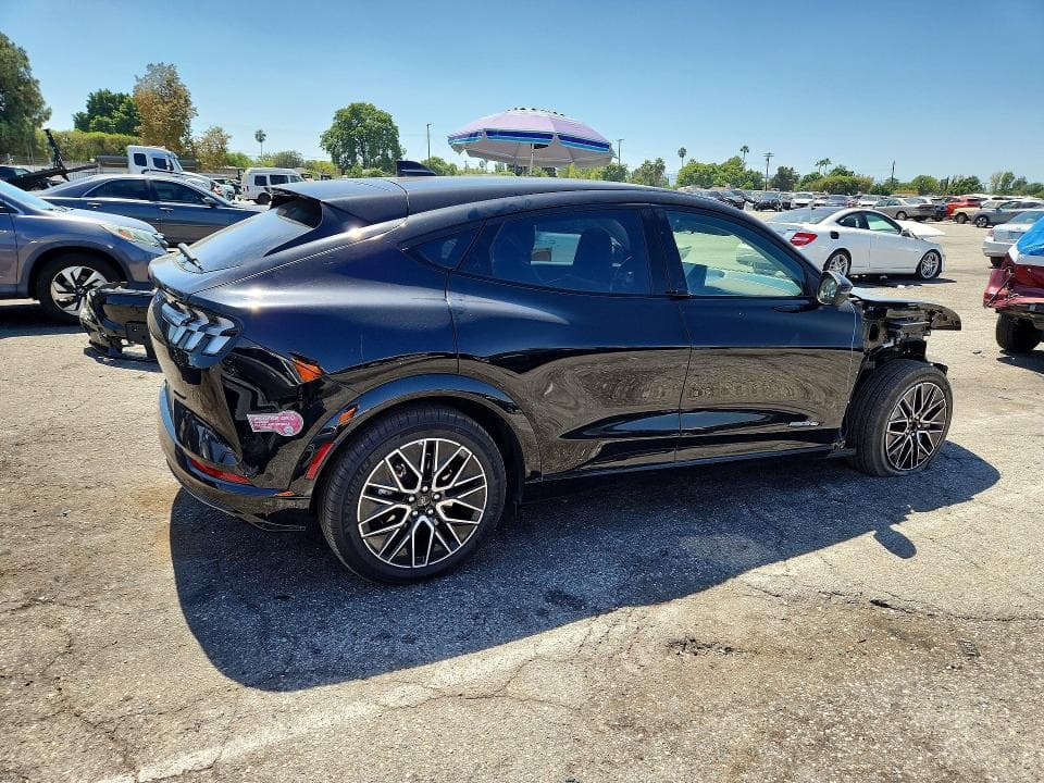 2024 FORD MUSTANG MACH-E PREMIUM 3