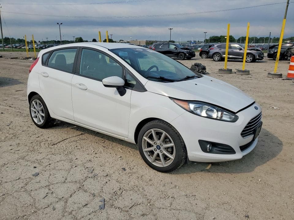 2019 FORD FIESTA SE 4