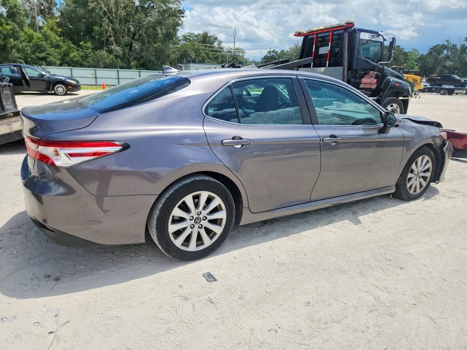 2019 TOYOTA CAMRY LE 3
