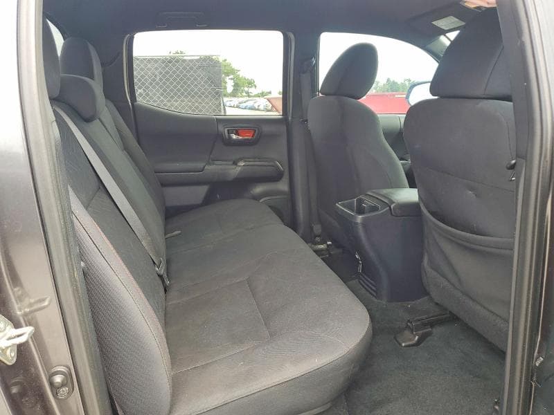 2018 TOYOTA TACOMA TRD SPORT 10