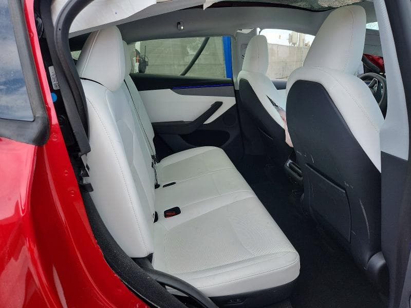 2026 TESLA MODEL  Y 11
