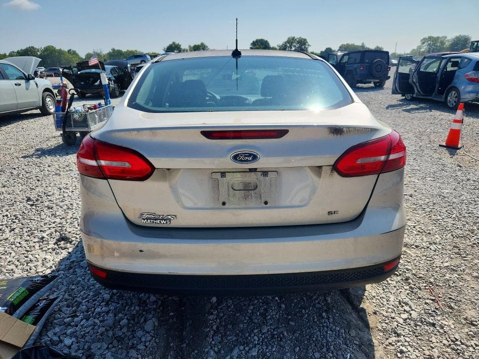 2017 FORD FOCUS SE 6