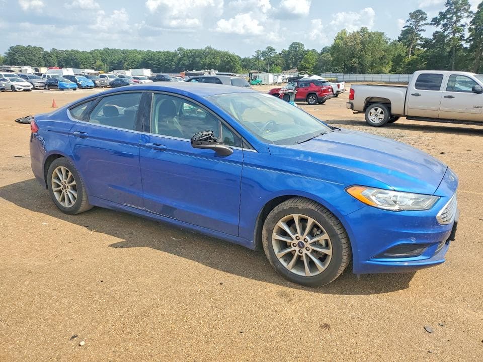 2017 FORD FUSION SE 4