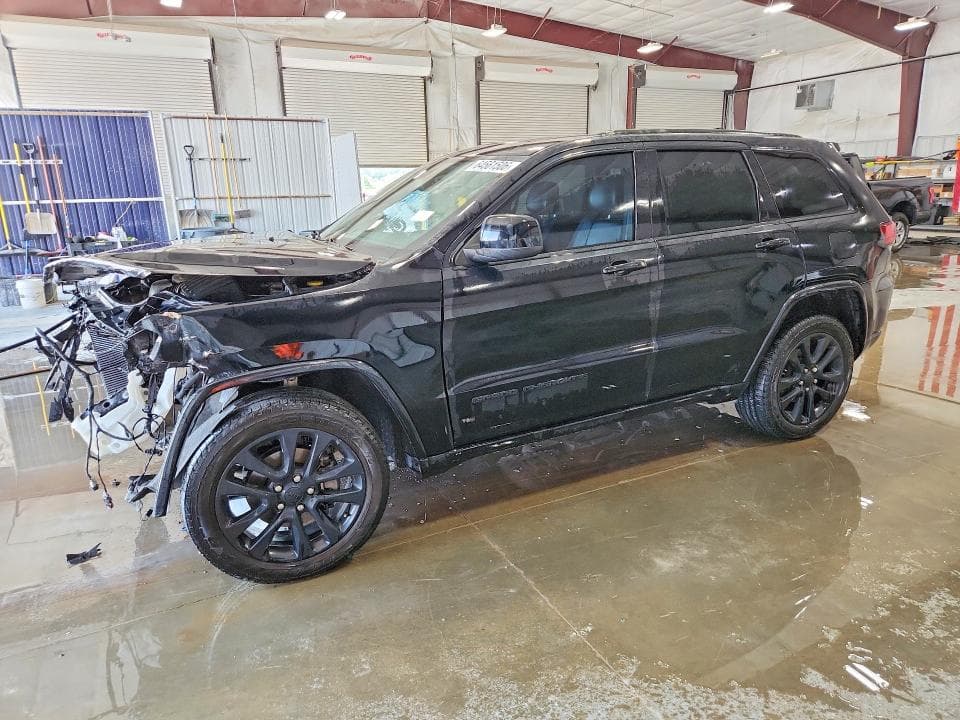 2019 JEEP GRAND CHEROKEE LAREDO - 1