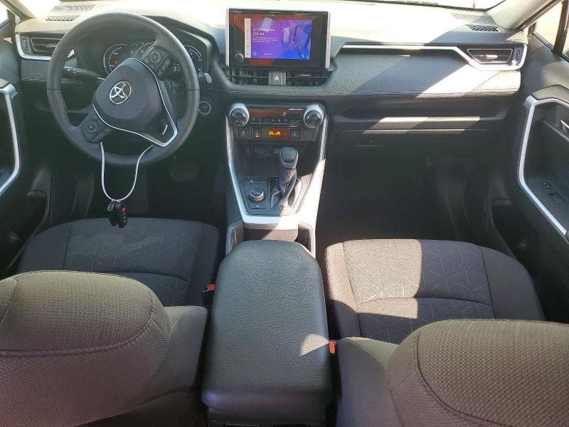 2023 TOYOTA RAV4 HYBRID XLE 8