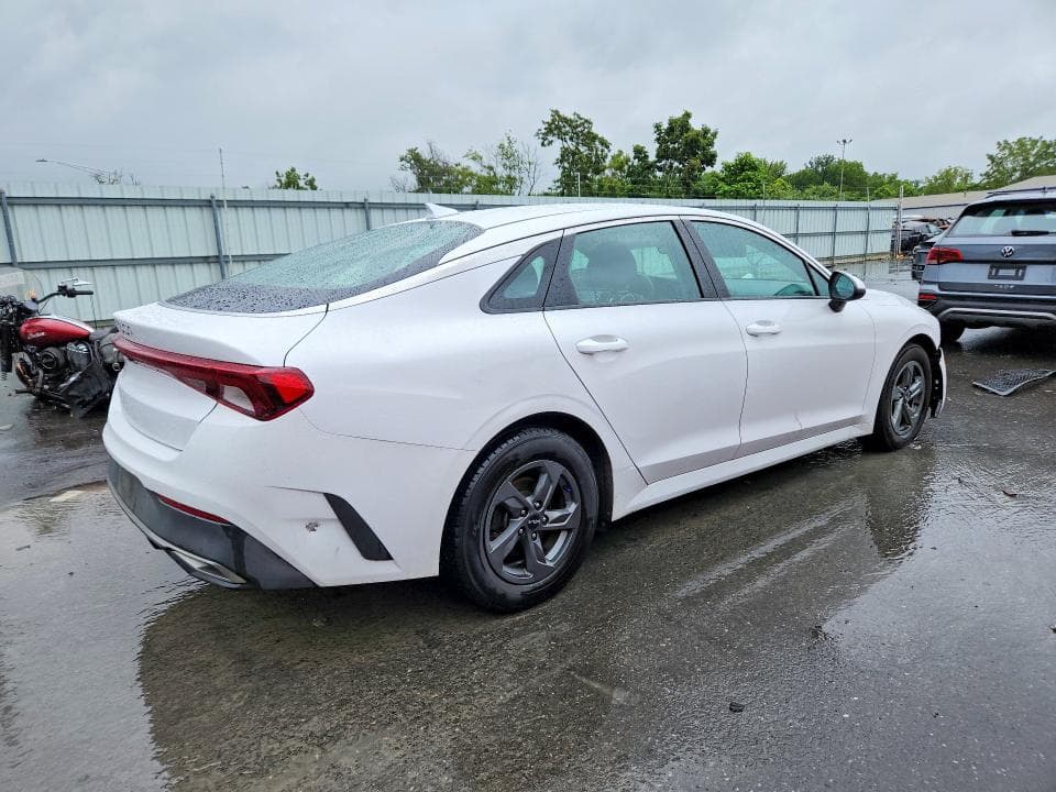 2022 KIA K5 LX 3