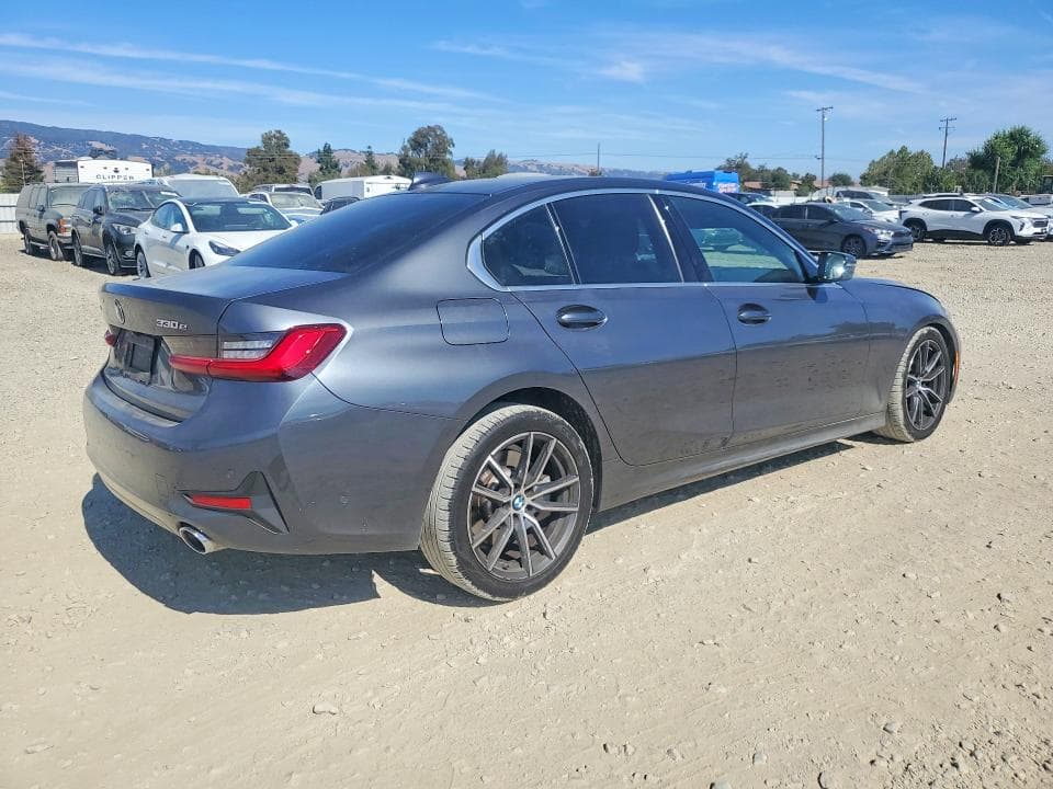 2021 BMW 330XE 3
