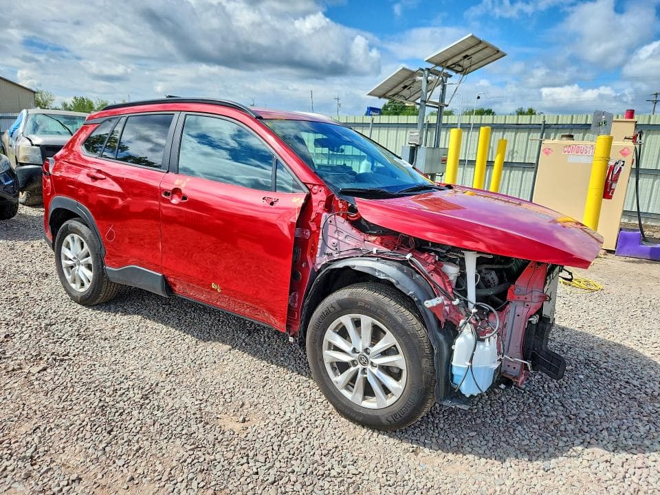 2023 TOYOTA COROLLA CROSS LE 4