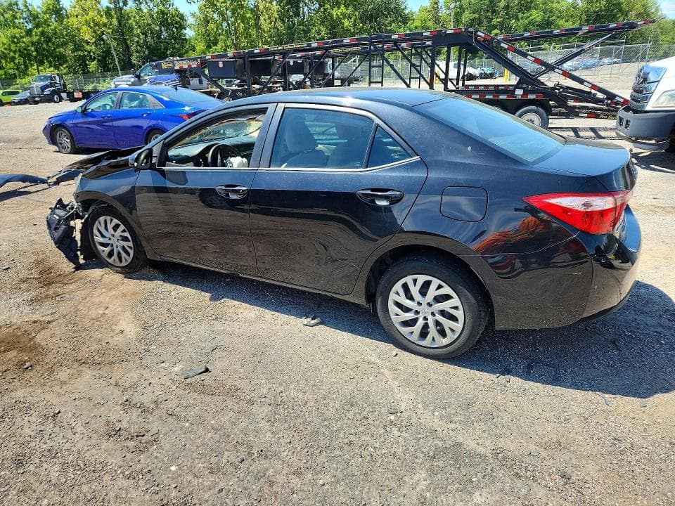 2018 TOYOTA COROLLA LE 2