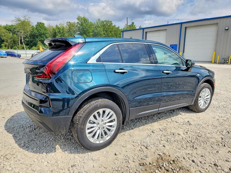 2024 CADILLAC XT4 LUXURY 3