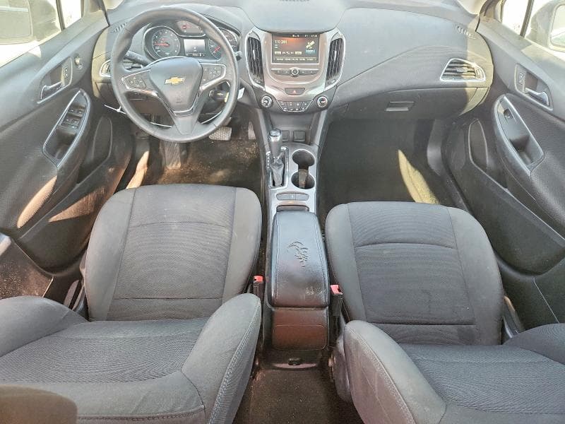 2017 CHEVROLET CRUZE LT 8