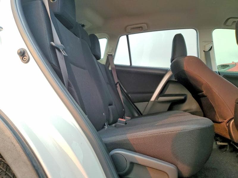 2018 TOYOTA RAV4 LE 11