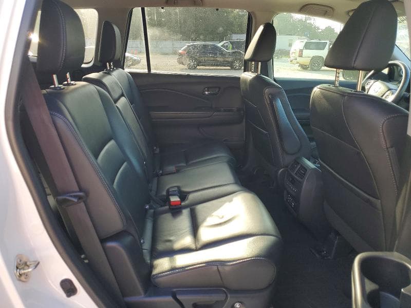 2017 HONDA PILOT TOURING 11