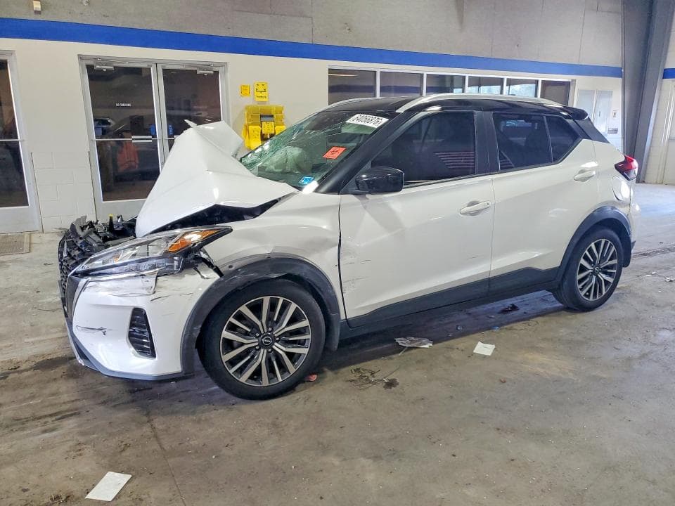 2022 NISSAN KICKS SV