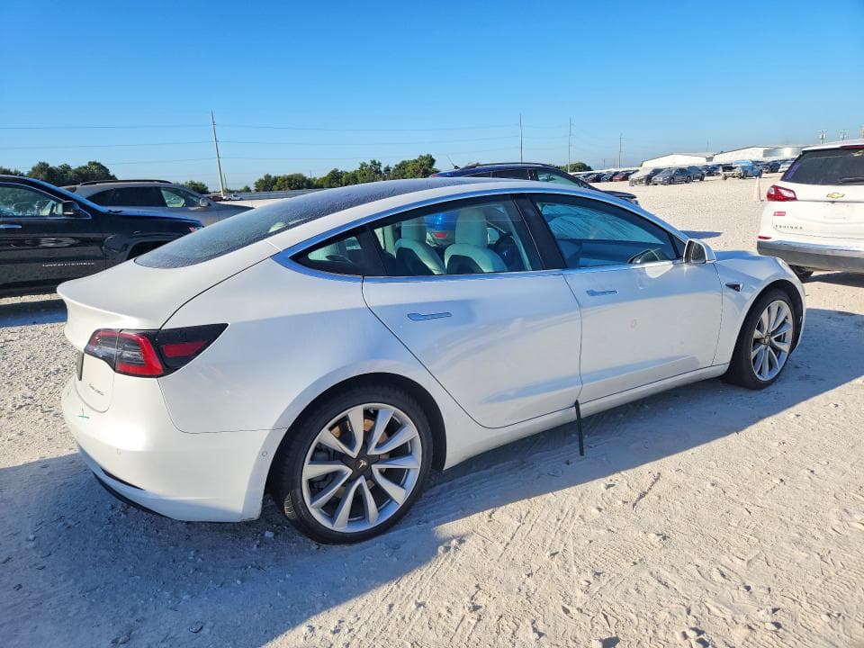 2020 TESLA MODEL 3 3