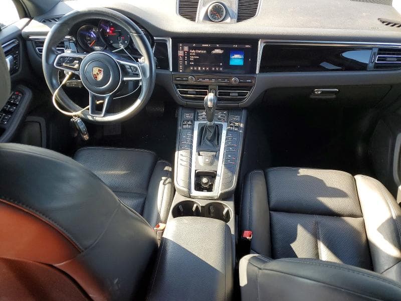 2019 PORSCHE MACAN 8
