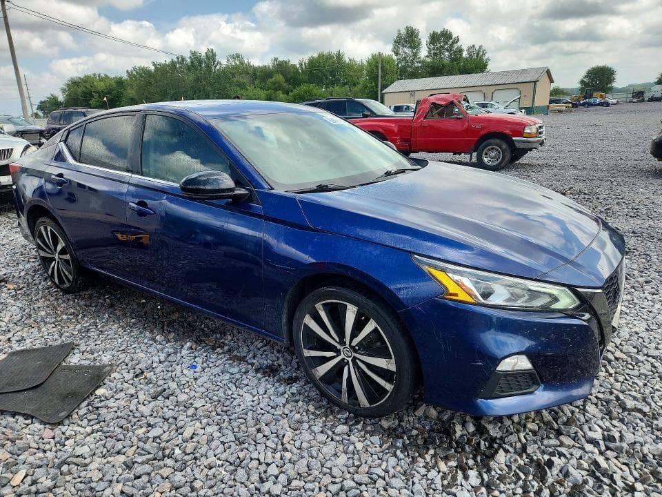 2019 NISSAN ALTIMA SR 4