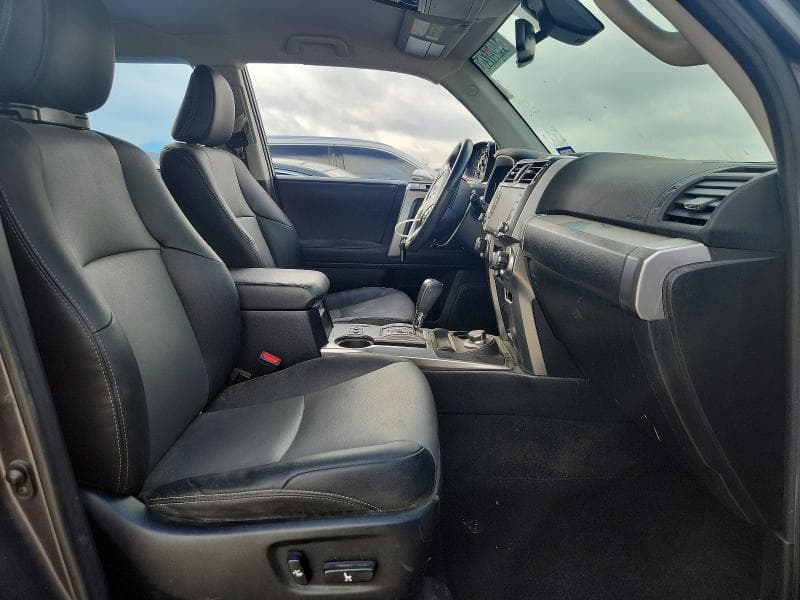 2023 TOYOTA 4RUNNER SR5 PREMIUM 7