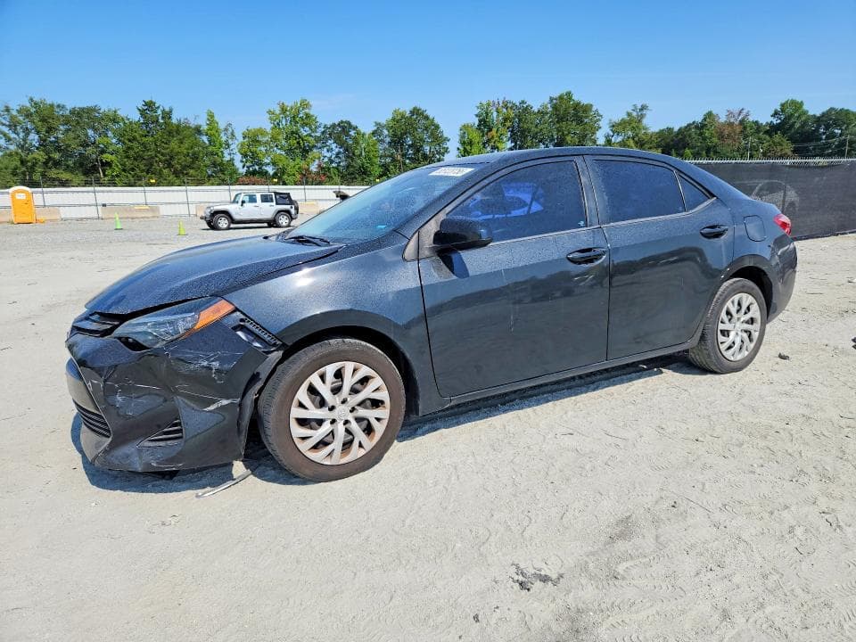 2017 TOYOTA COROLLA LE - 1