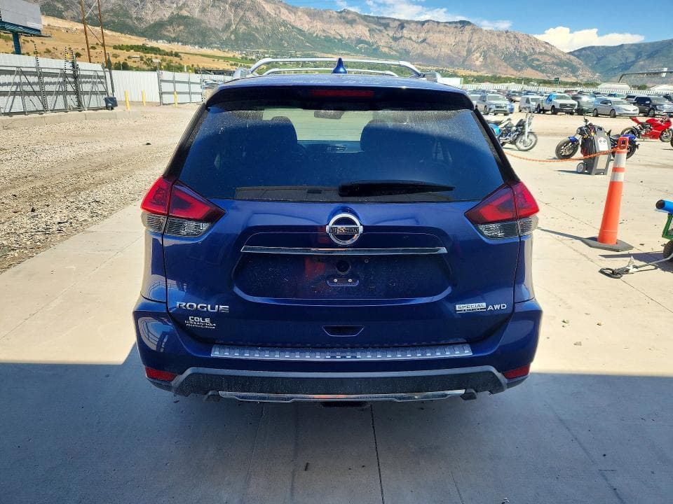 2020 NISSAN ROGUE S 6