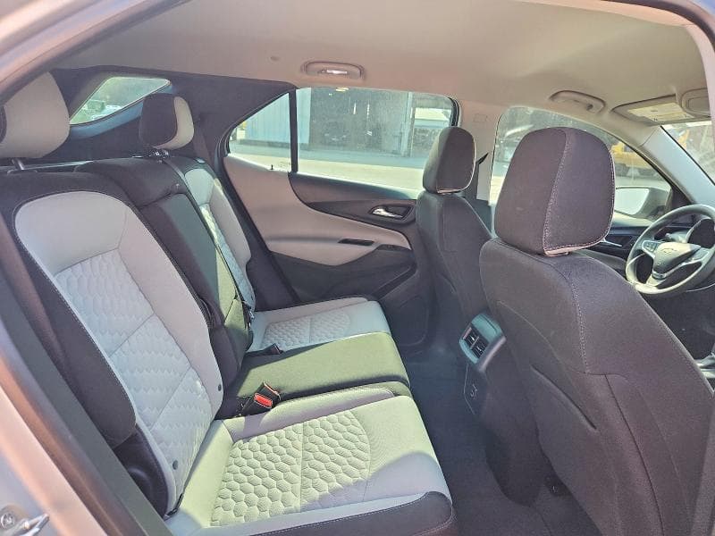 2021 CHEVROLET EQUINOX 11