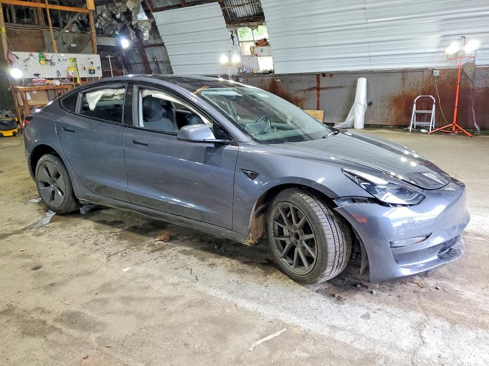 2023 TESLA MODEL 3 4