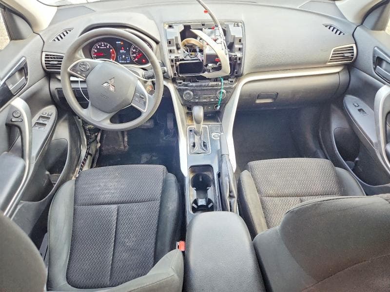 2019 MITSUBISHI ECLIPSE CROSS ES 8