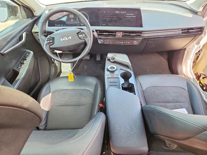 2024 KIA EV6 LIGHT LONG RANGE 8
