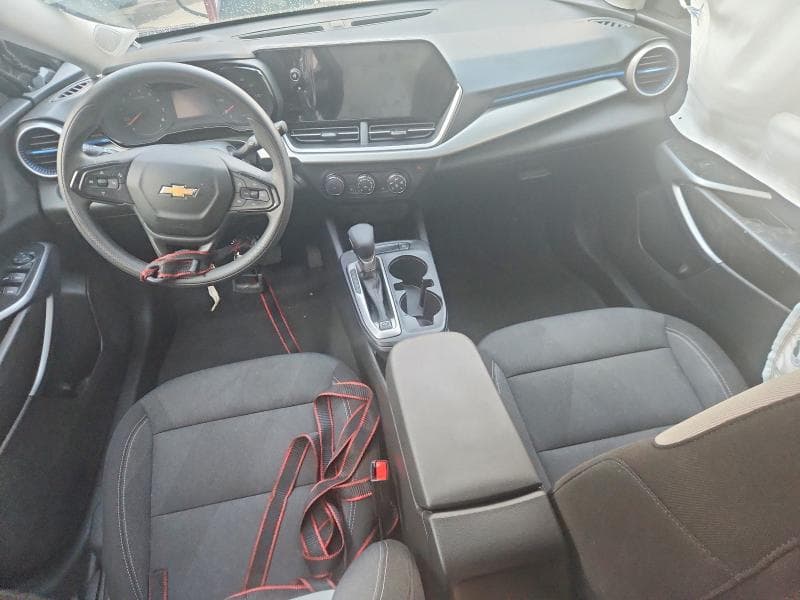 2026 CHEVROLET TRAX LS 8