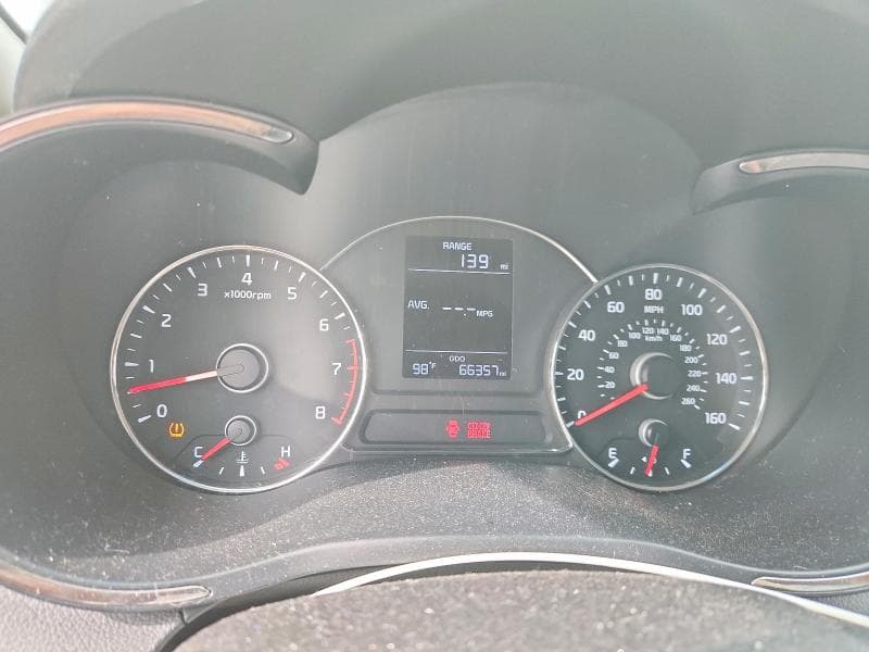 2017 KIA FORTE LX 9