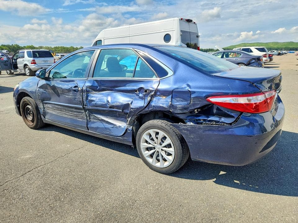 2017 TOYOTA CAMRY LE 2