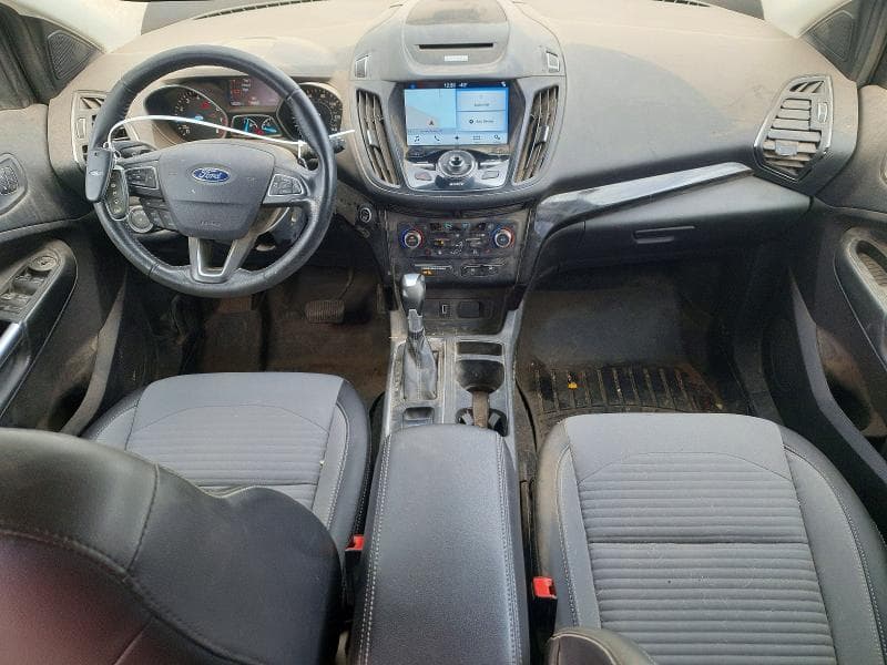 2017 FORD ESCAPE TITANIUM 8