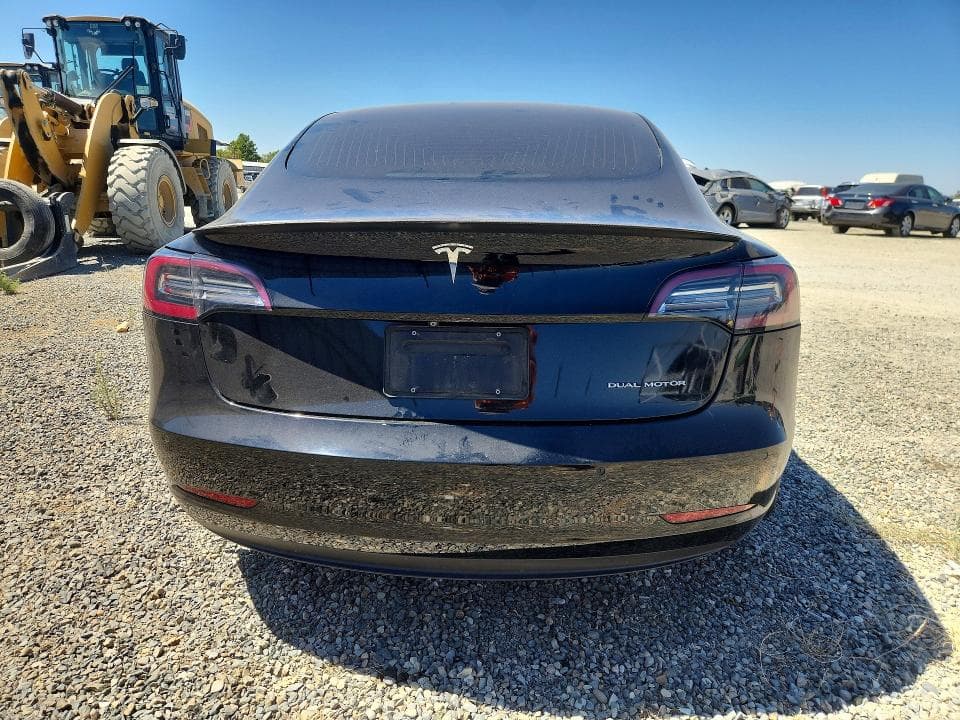 2018 TESLA MODEL 3 6